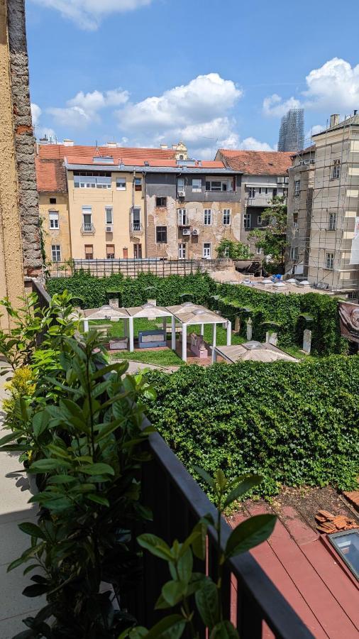 Berry Berry Studio Apartment Загреб Екстериор снимка