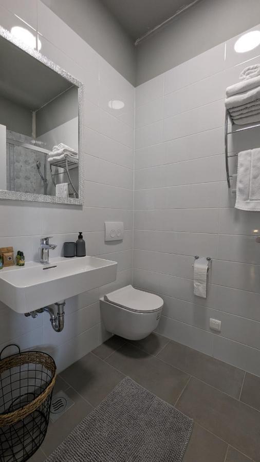 Berry Berry Studio Apartment Загреб Екстериор снимка