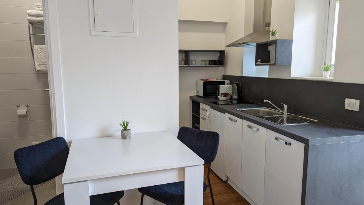 Berry Berry Studio Apartment Загреб Екстериор снимка